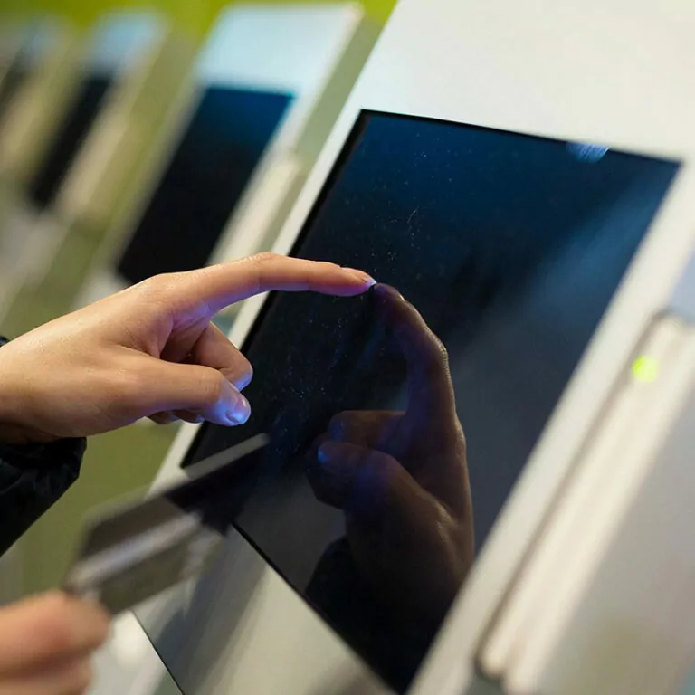 svg+xml;charset=utf dmcgroup