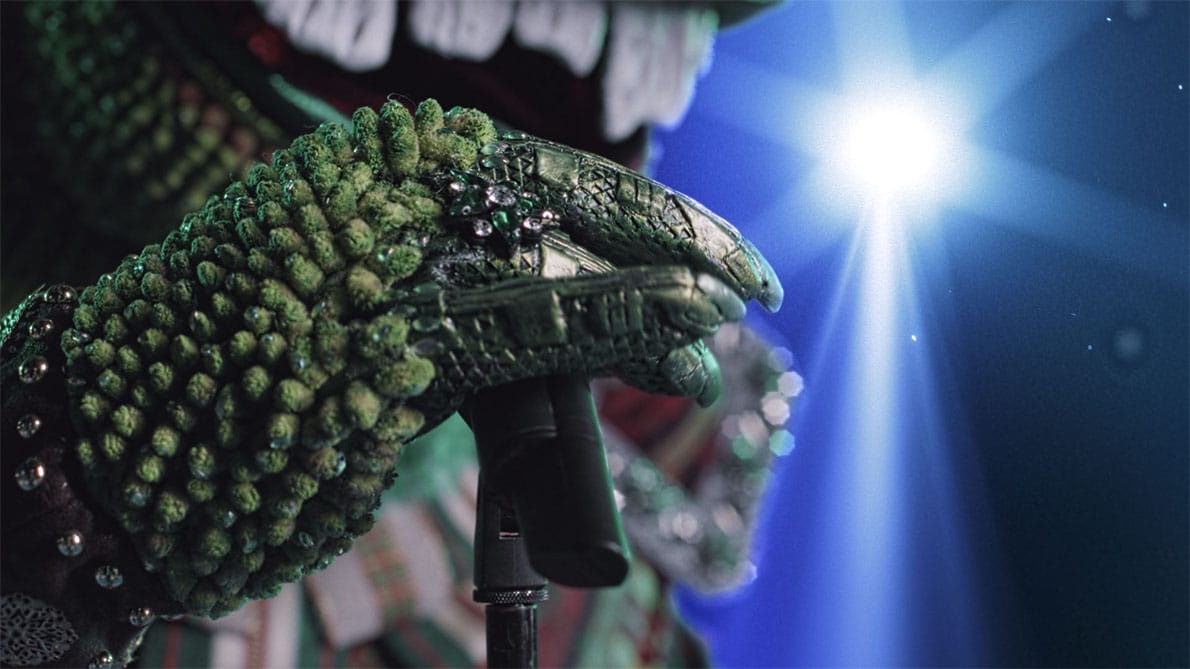 svg+xml;charset=utf dmcgroup